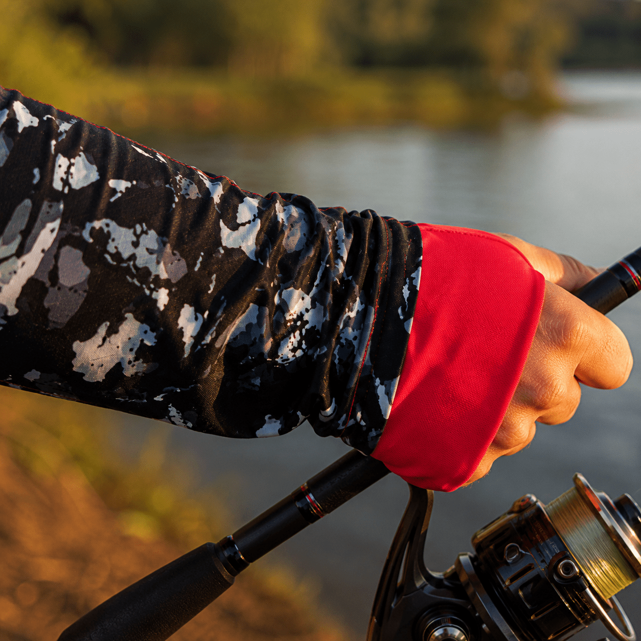 Camisa de Pesca Masculina com Capuz Piraíba Negra e Proteção UV50+ - GTX Print