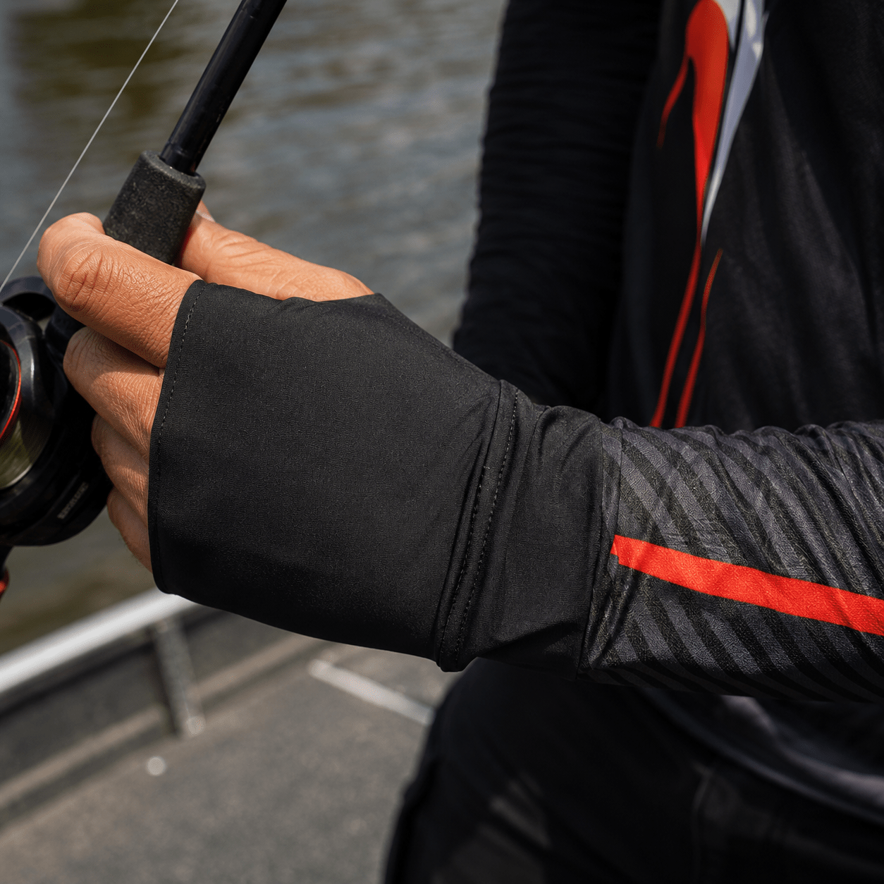 Camisa de Pesca Masculina com Capuz Velocidade Negra e Proteção UV50+ - GTX Print